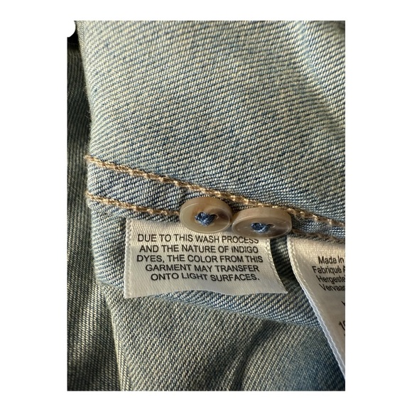 J. Crew Chambray Relaxed Fit Denim Button-Up Faux Pocket Shirt NEW Faux Pocket - Picture 8 of 14